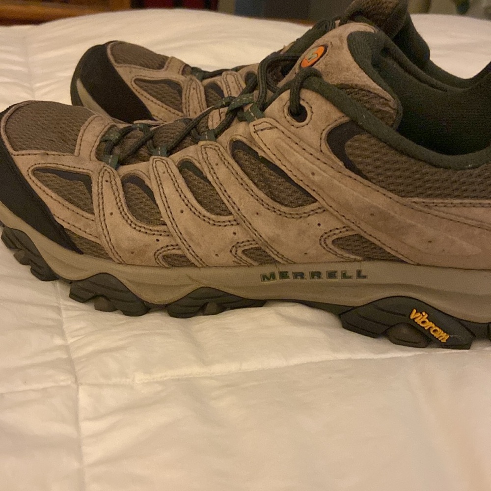 Merrell Men's Athletic Shoes - Tan and Dark Green - Picture 3 of 7